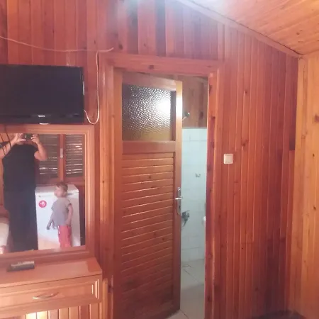 Oll Garden Holiday home Side